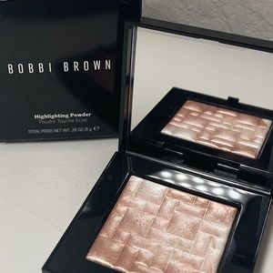 Bobbi Brown Highlighting Powder- shade Pink Glow